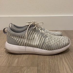 Nike Roshe Two Flyknit